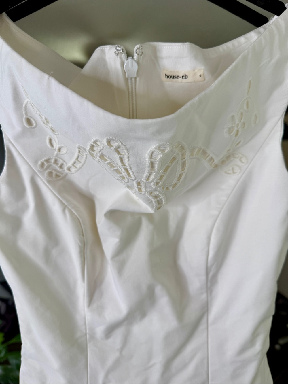House of Cb LAUREN White Cotton Broderie Anglaise Boat Neck Maxi Dress - Picture 9 of 11